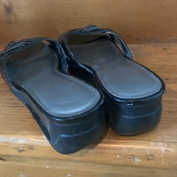 Greenwich Village Slip Ons - Picture 3 of 3